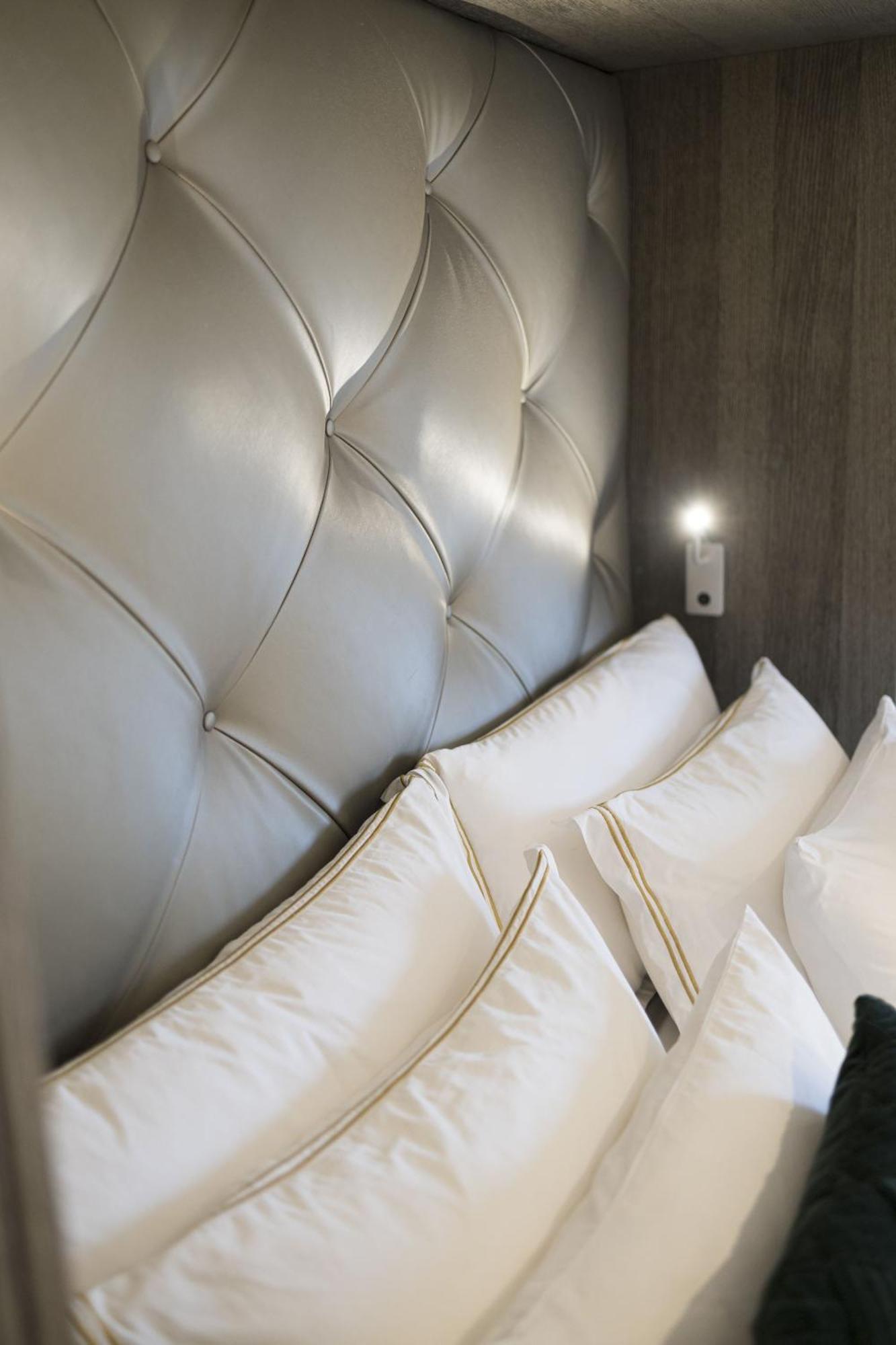 Triplex Penthouse In The City Center บรัสเซลส์ ภายนอก รูปภาพ