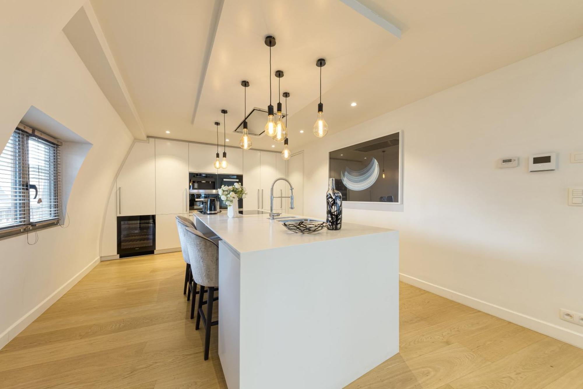 Triplex Penthouse In The City Center บรัสเซลส์ ภายนอก รูปภาพ